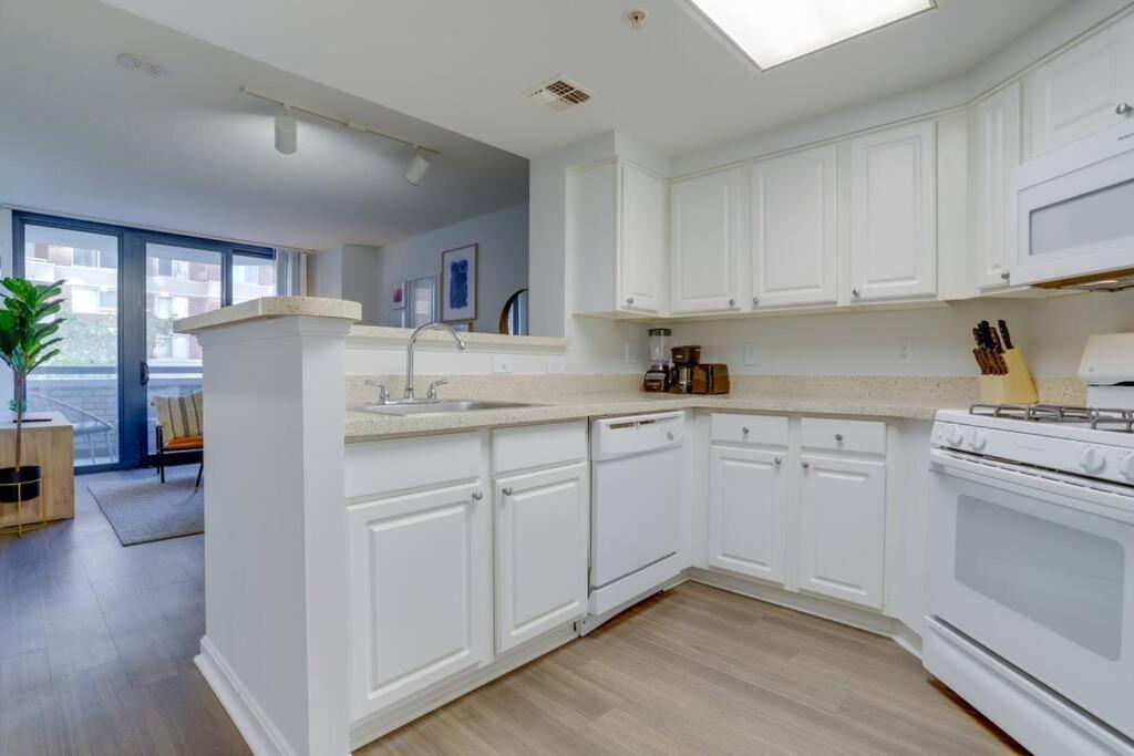 Sensational 1 Bedroom Condo At Ballston Place With Gym Arlington Ngoại thất bức ảnh